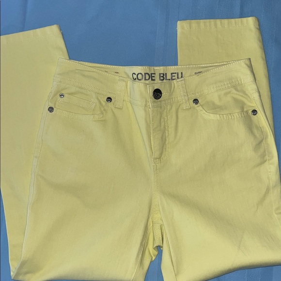 Code Bleu Lemon Pants - Picture 2 of 3